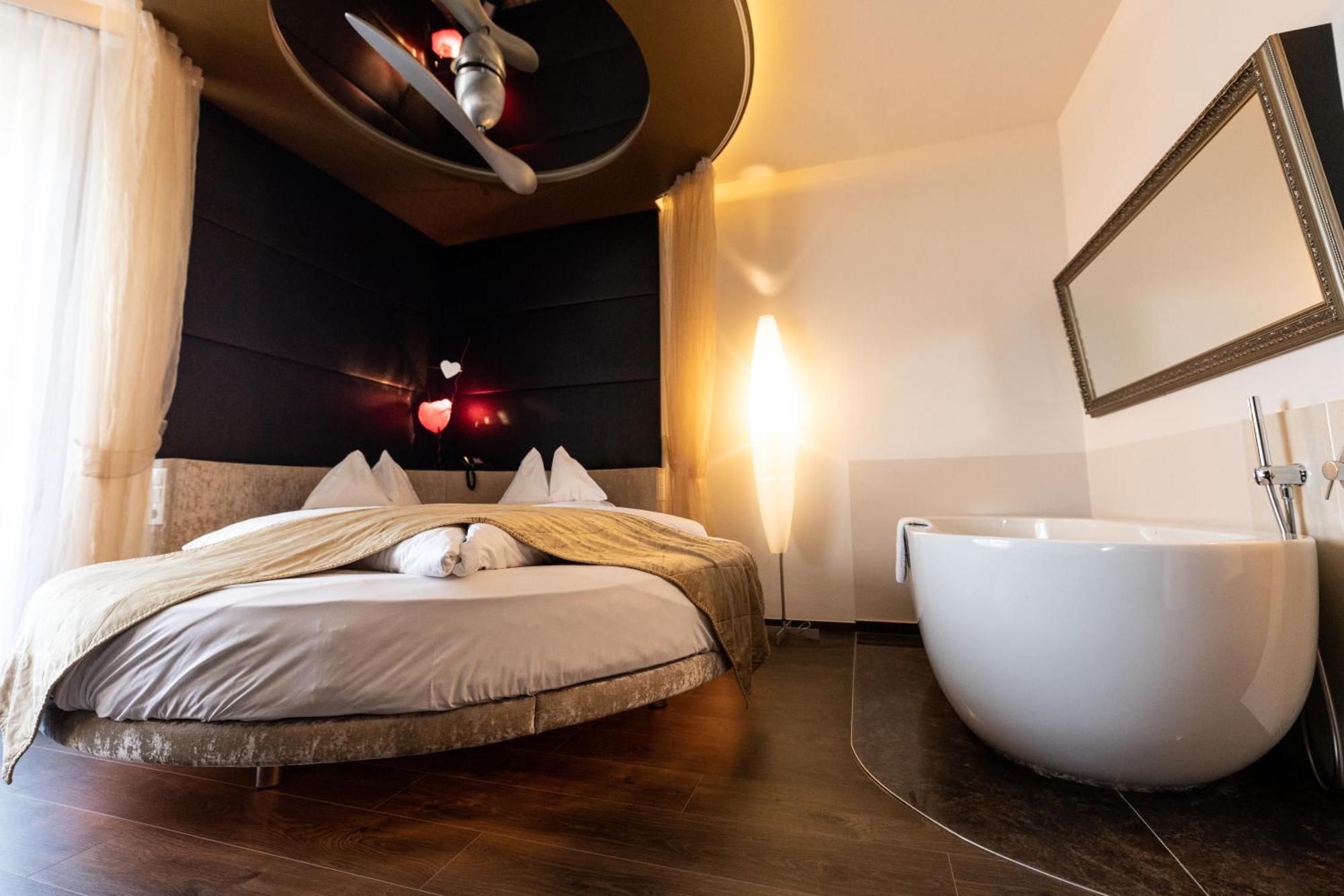 Maiers Kuschelhotel Loipersdorf Deluxe - Adults Only Fürstenfeld Zewnętrze zdjęcie